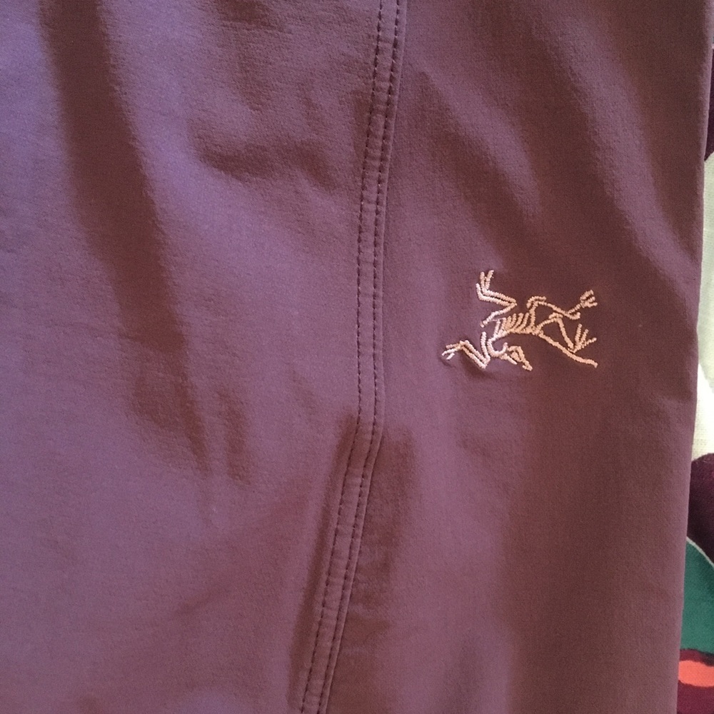 Arcteryx women’s Sabria hiking pants purple reign - Picture 9 of 16